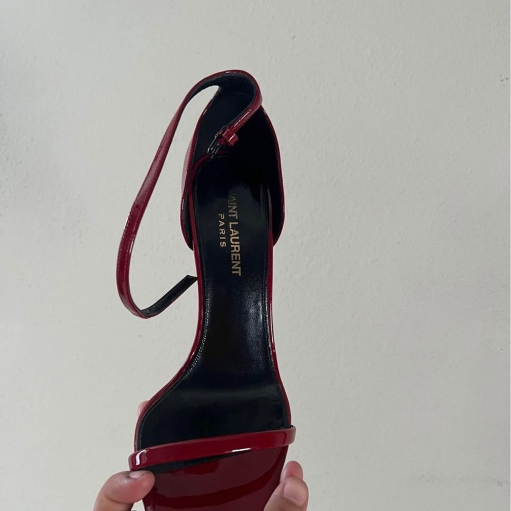 Authentic YSL heels - Picture 4 of 8